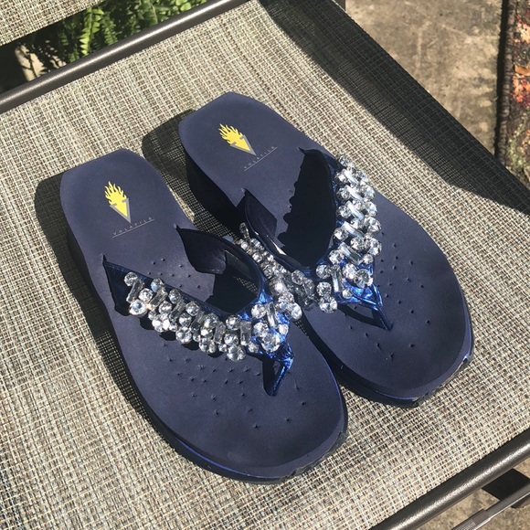 ‼️Volatile great condition‼️ navy blue san…